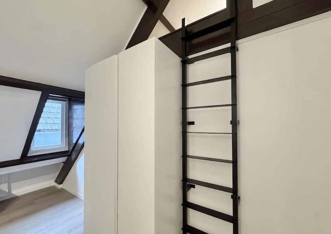 Kerkstraat Penthouse – gallery image 1