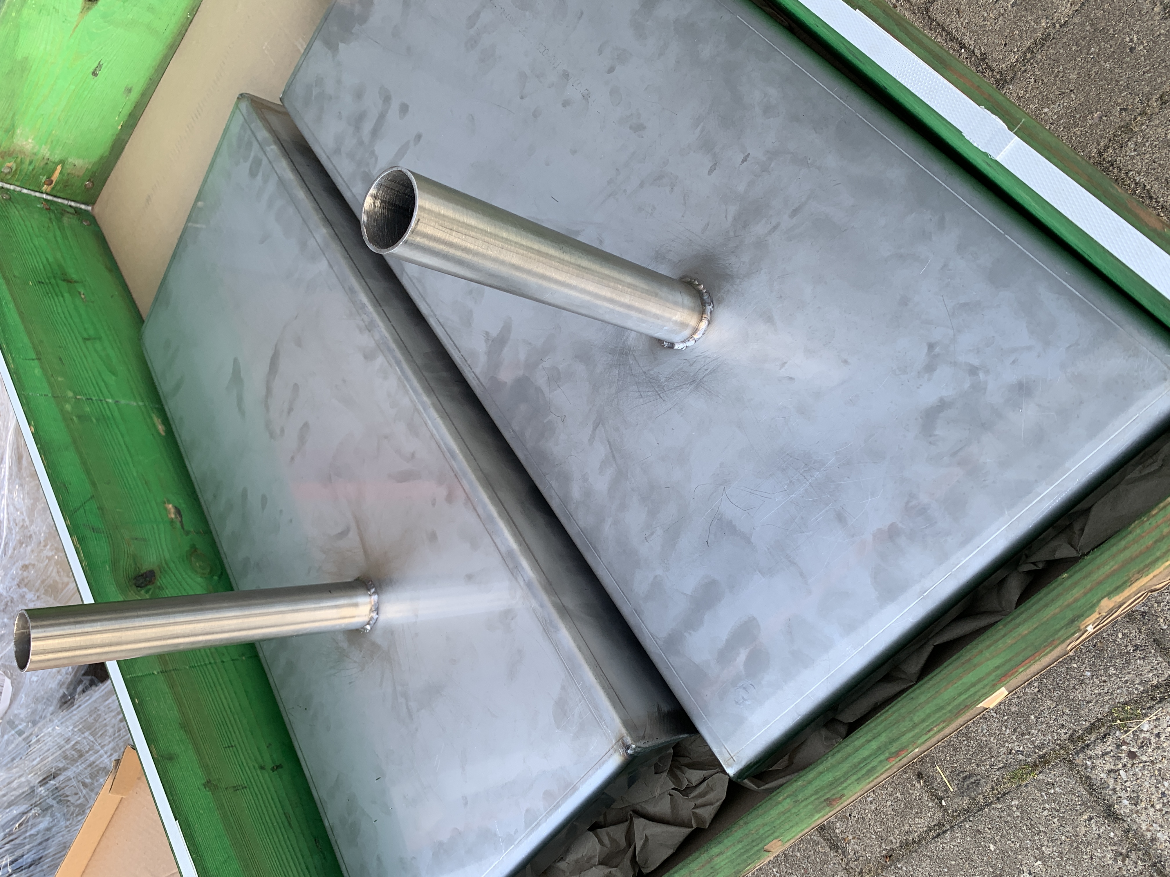 Precisie laswerk RVS plantenbak voor kantoor – maatwerk met strakke afwerking